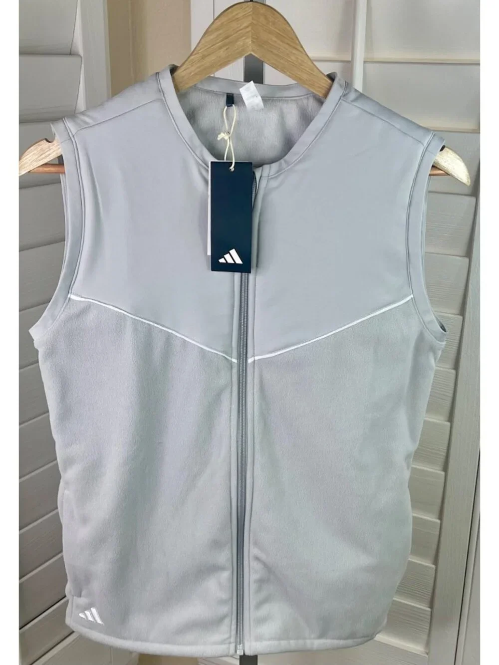 Adidas U Tech Vest Grey Full-Zip Sleeveless Golf Jacket IS9702, Boys Large - NWT